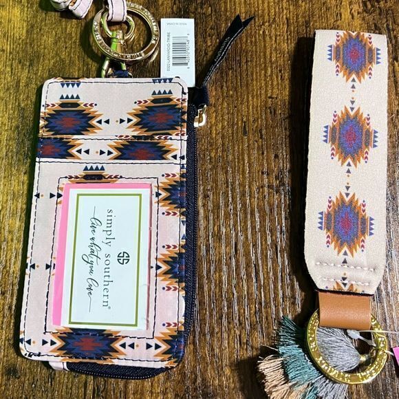 NWT Simply Southern Womens Keychain ID Wallet Lanyard Key Fob Tribal‎ Print - Picture 8 of 10